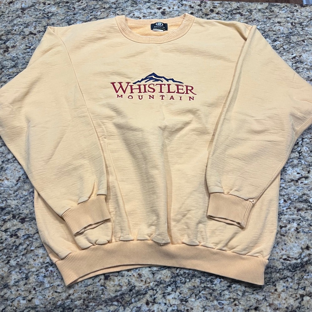 Bulletin Whistler Mountain Sweatshirt Mens XL Yellow Embroidered Crewneck Canada
